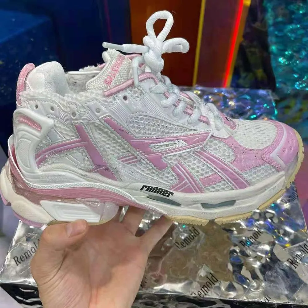 Balenciaga Runner Sneaker in White Mesh and Nylon for Women