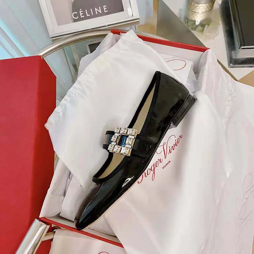 Roger Vivier Très Vivier Strass Buckle Babies Ballerinas in Patent Leather for Women Roger Vivier Très Vivier Strass Buckle Babies Ballerinas in Patent Leather for Women