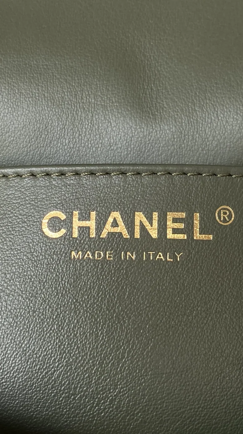 Chanel Classic Flap Bag Mini Crossbody in Pink Gold Hardware