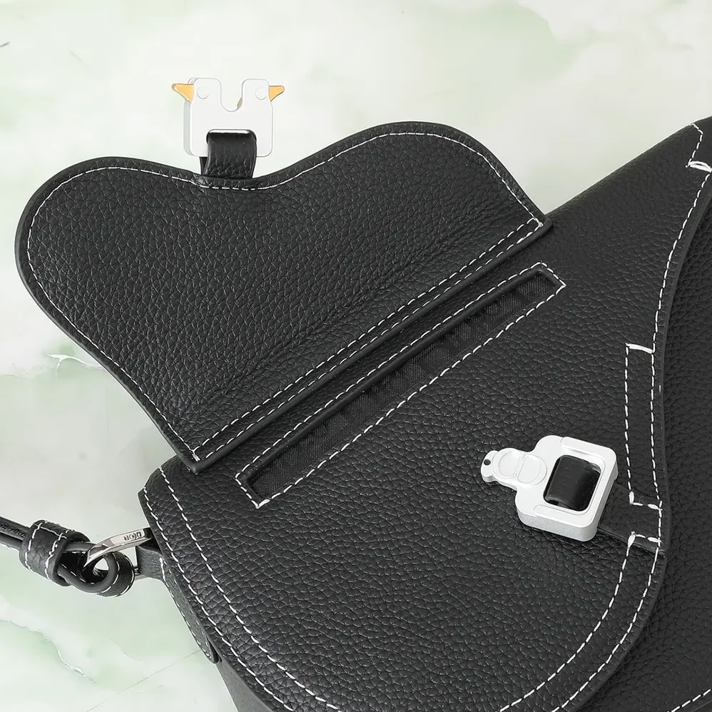 Dior Saddle Messenger Bag Black Grained Calfskin for Men