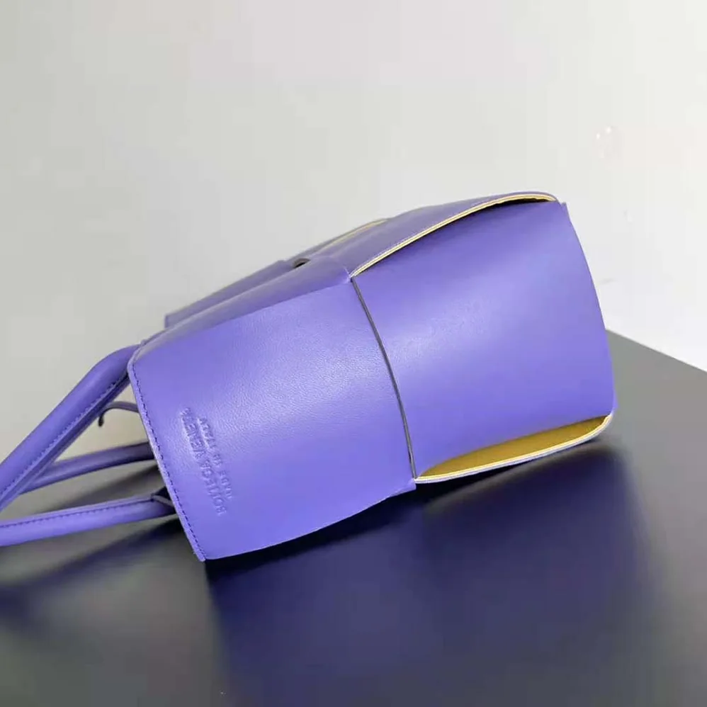 Bottega Veneta Mini Arco Tote Bag with Detachable Strap for Women in Purple Bottega Veneta Mini Arco Tote Bag with Detachable Strap for Women in Purple