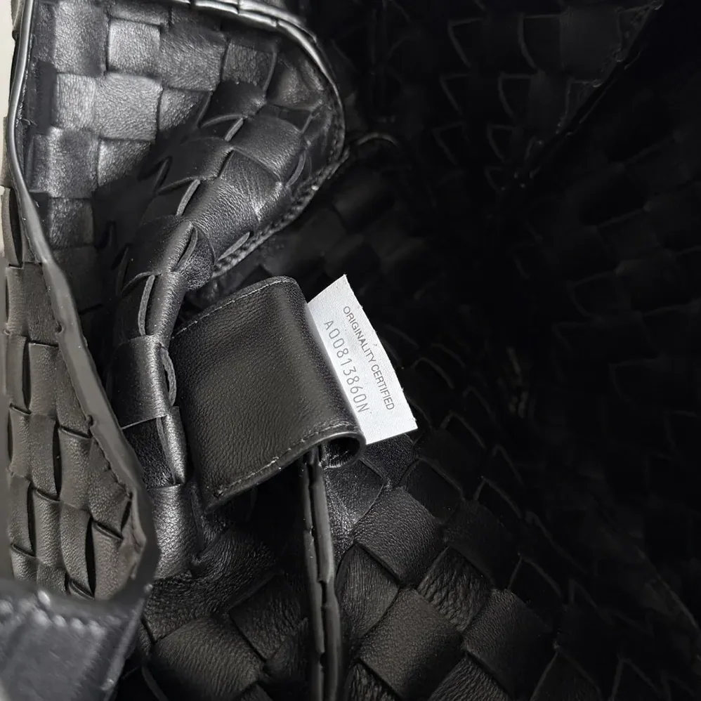Bottega Veneta Small Campana for Women in Black