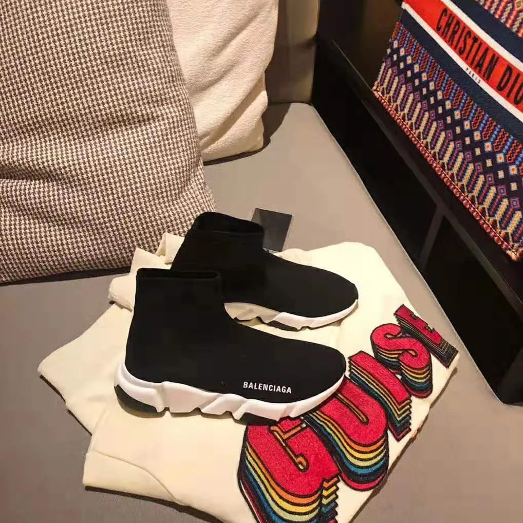 Balenciaga Speed Trainers in Knit and Balenciaga Logo for Unisex in Black