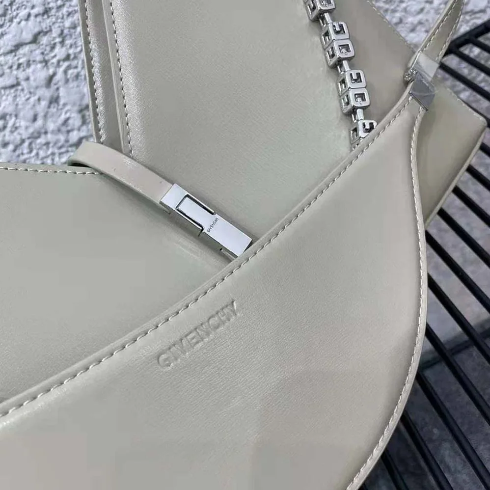 Givenchy Small Cut Out Bag in Box Leather with Chain for Women in Beige Givenchy Small Cut Out Bag in Box Leather with Chain for Women in Beige