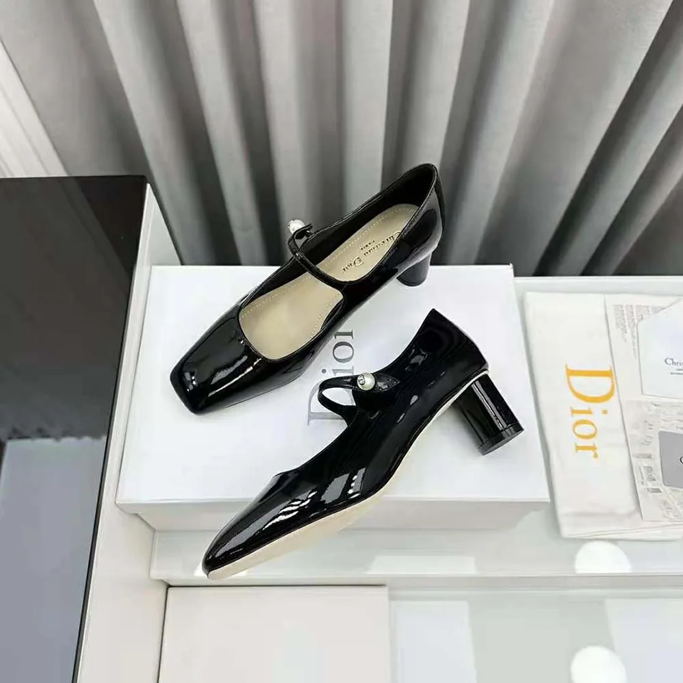 Dior Jolie Dior Pump Black Patent Calfskin for Women Dior Jolie Dior Pump Black Patent Calfskin for Women