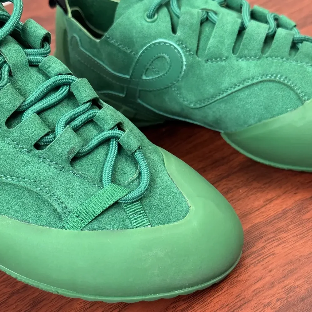 Loewe Grip Sneaker in Calfskin Suede for Unisex in Jungle Green
