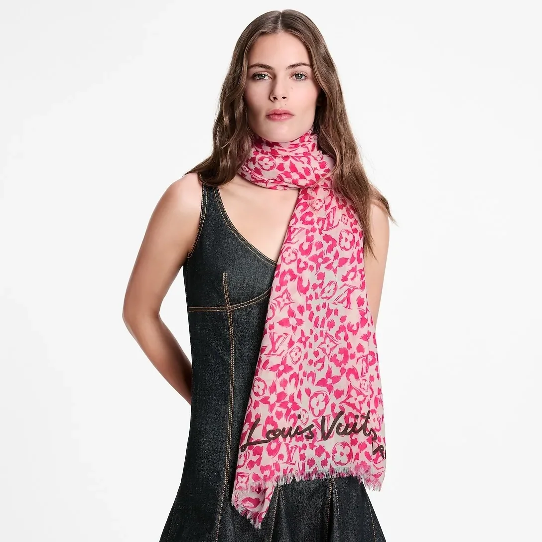 Louis Vuitton LV Safari Stole in Fuchsia