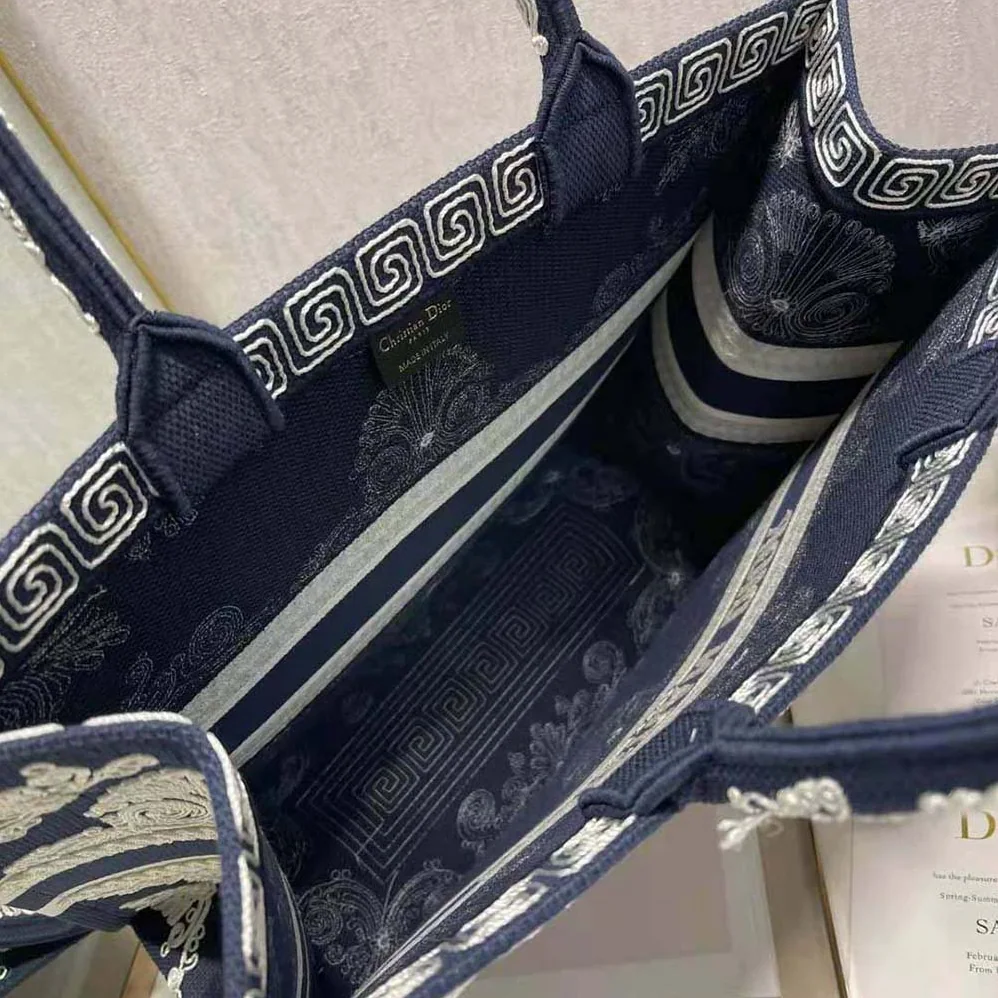 Dior Large Dior Book Tote Blue and White Cornely for Women in Effect Embroidery