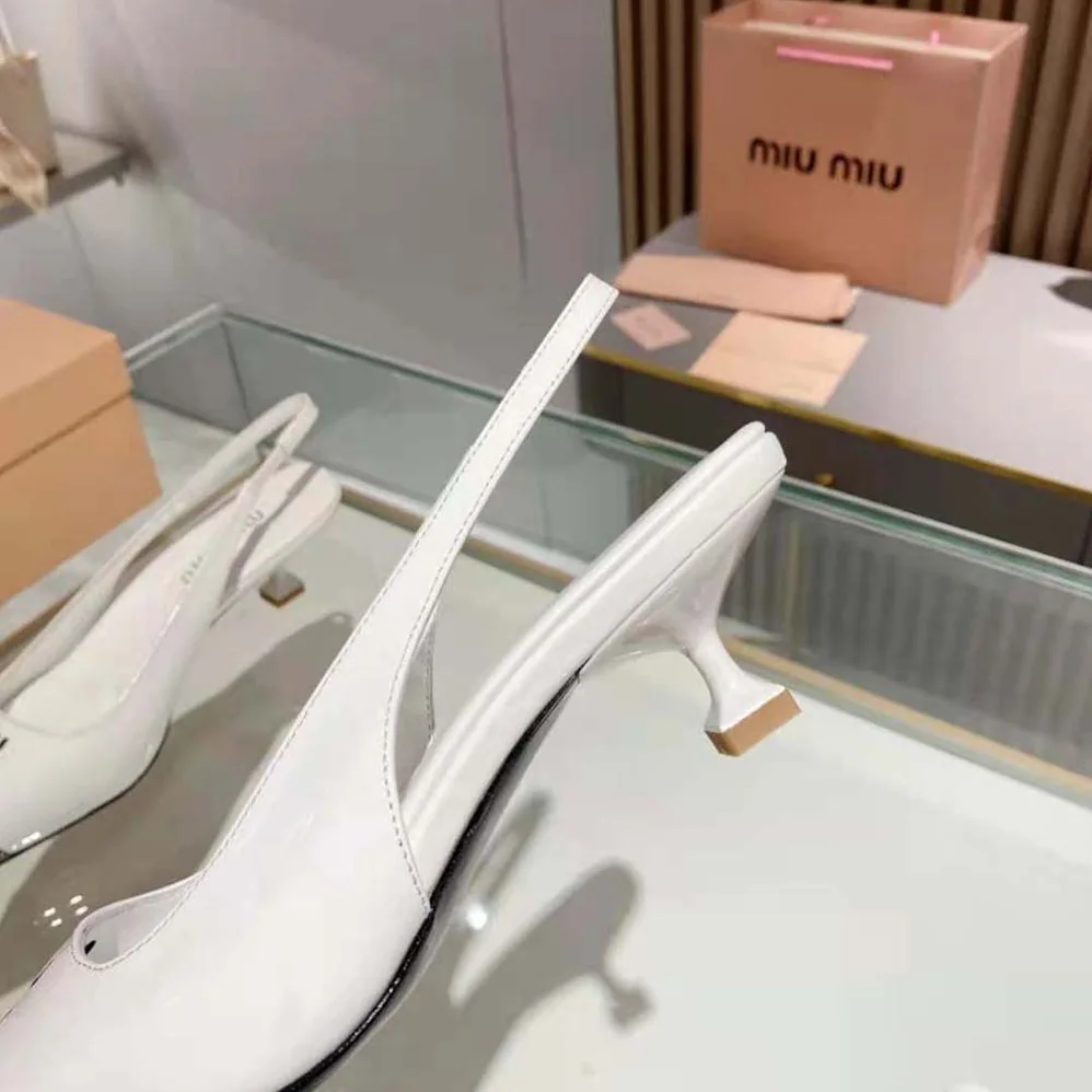 Miu Miu Patent Leather Pump in 45 mm Heel Height for Women in White
