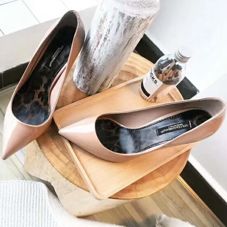 Dolce Gabbana D&G Shoes Patent Leather Pump with Leopard Sole 80mm Heel Hight for Women in Sandy Dolce Gabbana D&G Shoes Patent Leather Pump with Leopard Sole 80mm Heel Hight for Women in Sandy