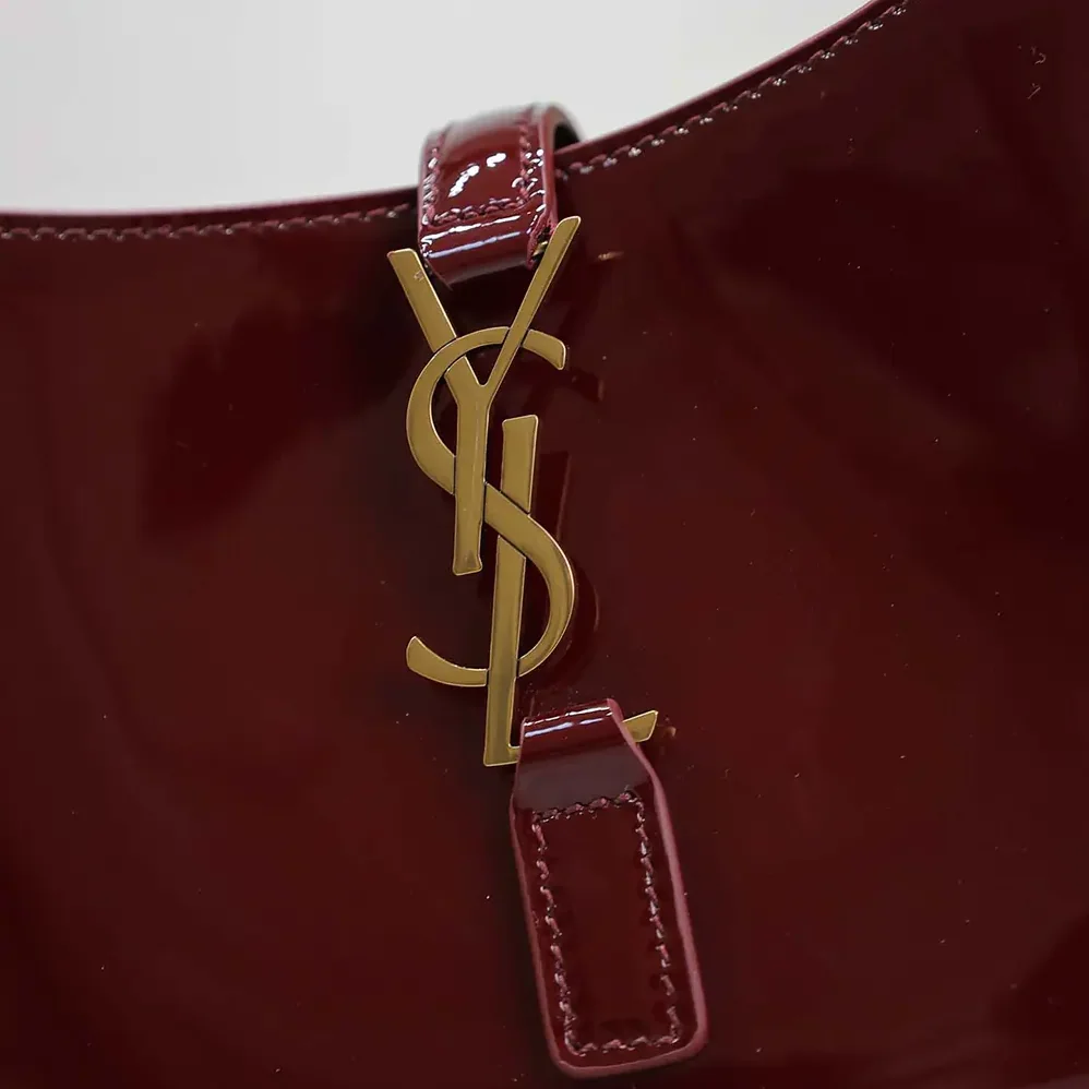 Saint Laurent YSL Mini Le 5 à 7 in Patent Leather for Women Saint Laurent YSL Mini Le 5 à 7 in Patent Leather for Women