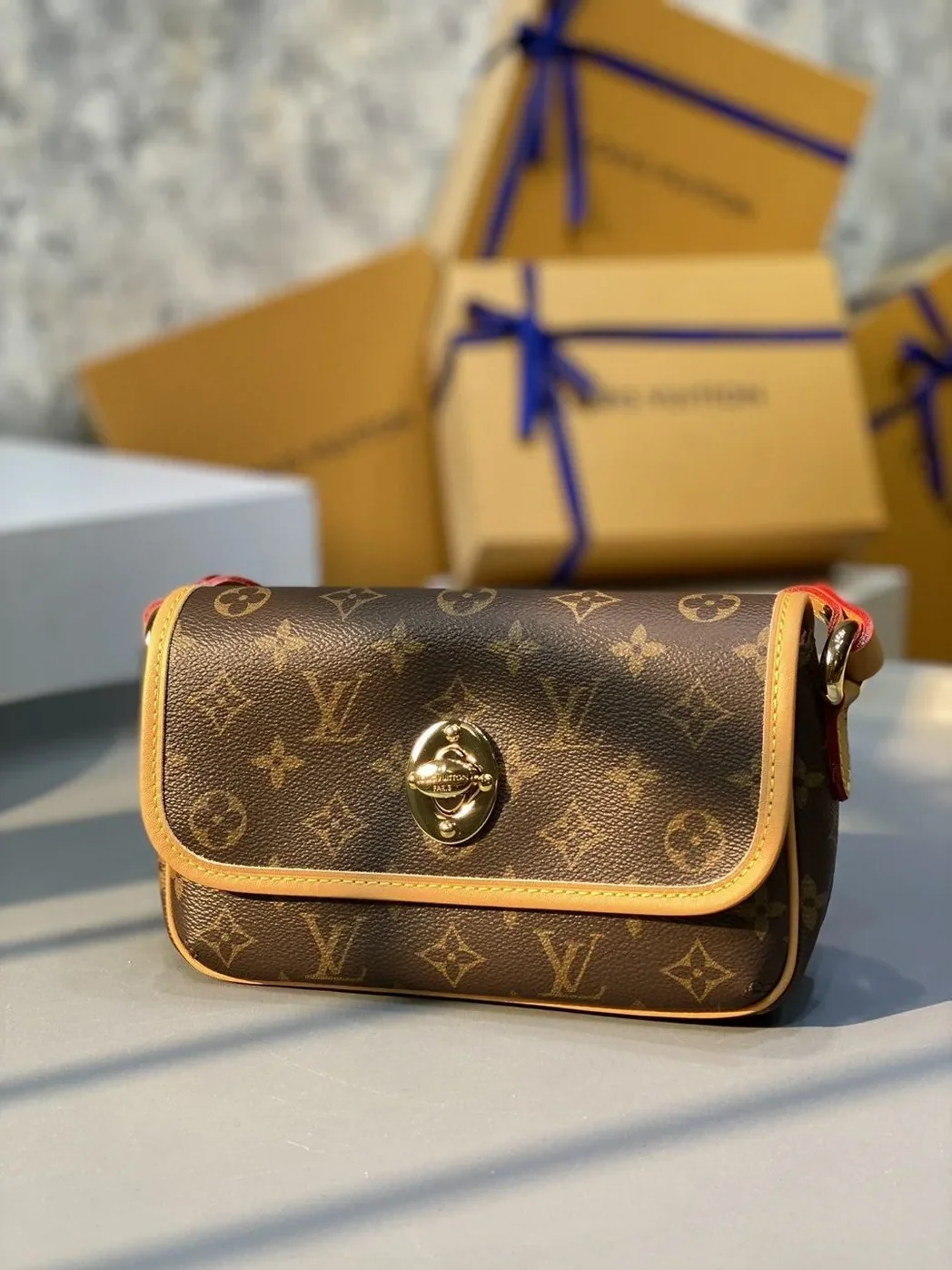 Louis Vuitton Tikal PM Monogram Canvas Louis Vuitton Tikal PM Monogram Canvas