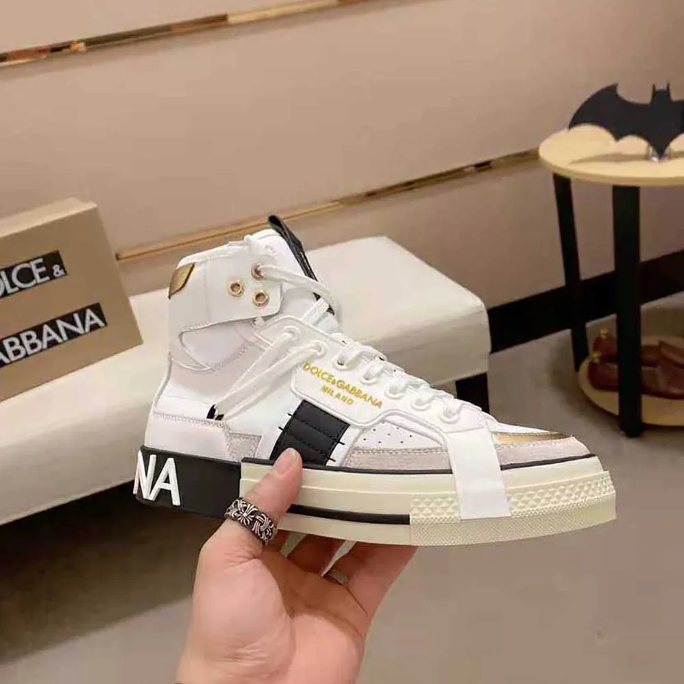 Dolce Gabbana D&G Calfskin 2.Zero Custom High-Top Sneakers with Contrasting Details for Men in White Dolce Gabbana D&G Calfskin 2.Zero Custom High-Top Sneakers with Contrasting Details for Men in White