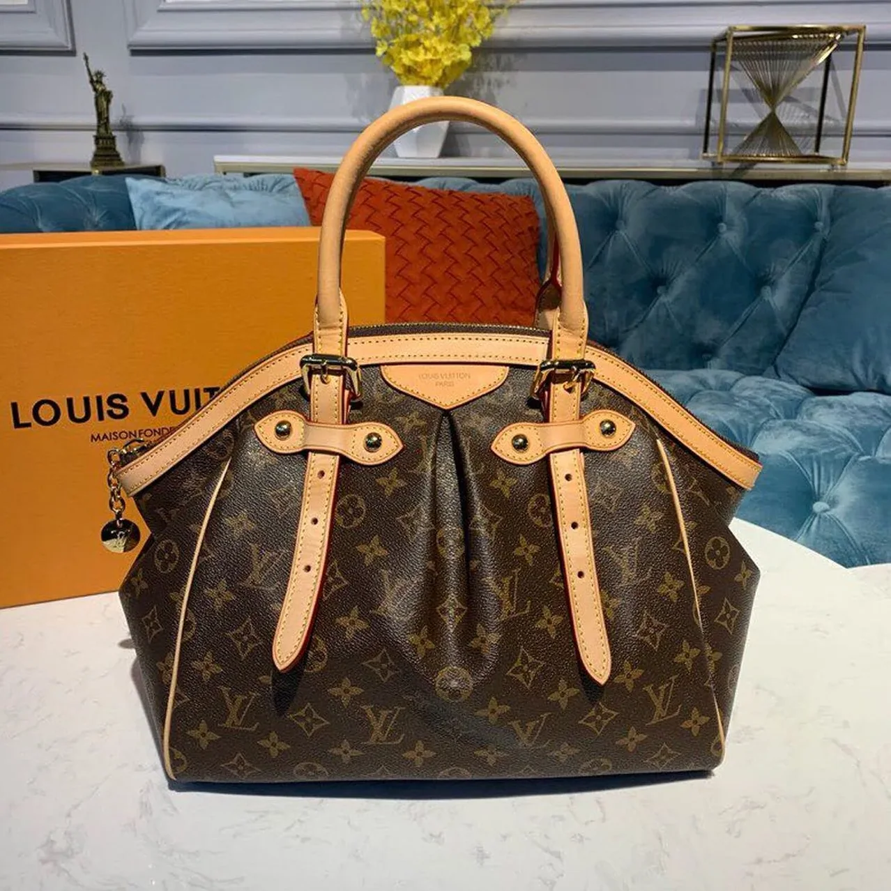 Louis Vuitton Tivoli Tote Bag Monogram Canvas Louis Vuitton Tivoli Tote Bag Monogram Canvas