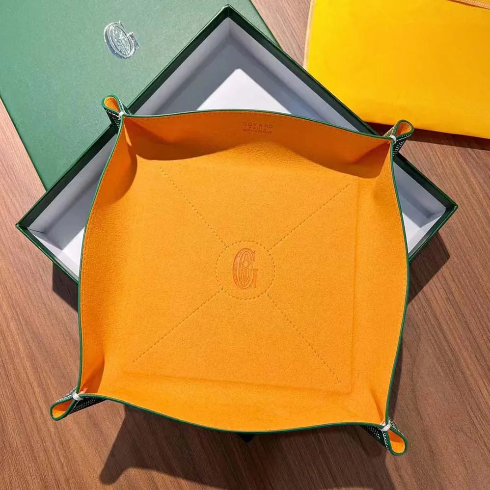 Goyard Vide Poche Fourre-tout for Unisex in Green Goyard Vide Poche Fourre-tout for Unisex in Green