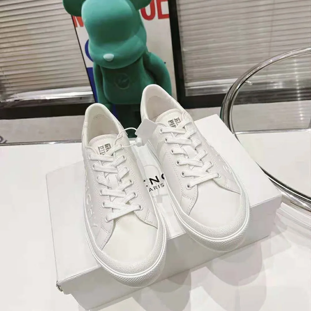 Givenchy City Sport Sneakers in GIVENCHY Leather for Men Givenchy City Sport Sneakers in GIVENCHY Leather for Men