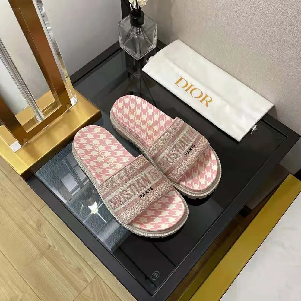 Dior Dway Slide Peony Pink Embroidered Cotton with Micro Houndstooth Motif for Women Dior Dway Slide Peony Pink Embroidered Cotton with Micro Houndstooth Motif for Women