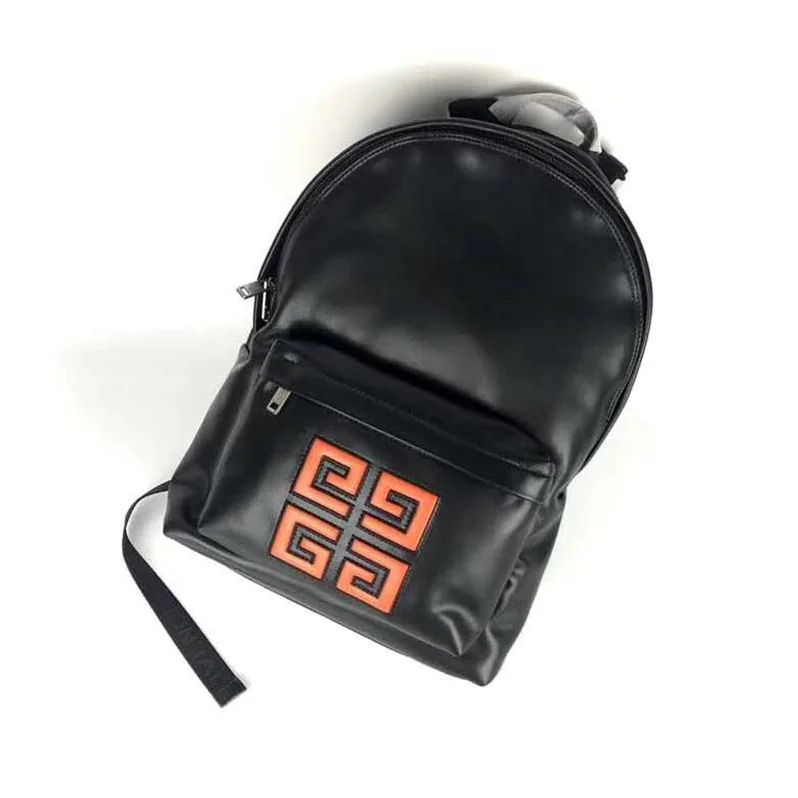 Givenchy 4G Backpack in Leather for Men in Black Givenchy 4G Backpack in Leather for Men in Black
