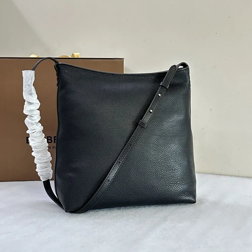 Burberry Small Highlands Shoulder Bag for Unisex in Black Burberry Small Highlands Shoulder Bag for Unisex in Black