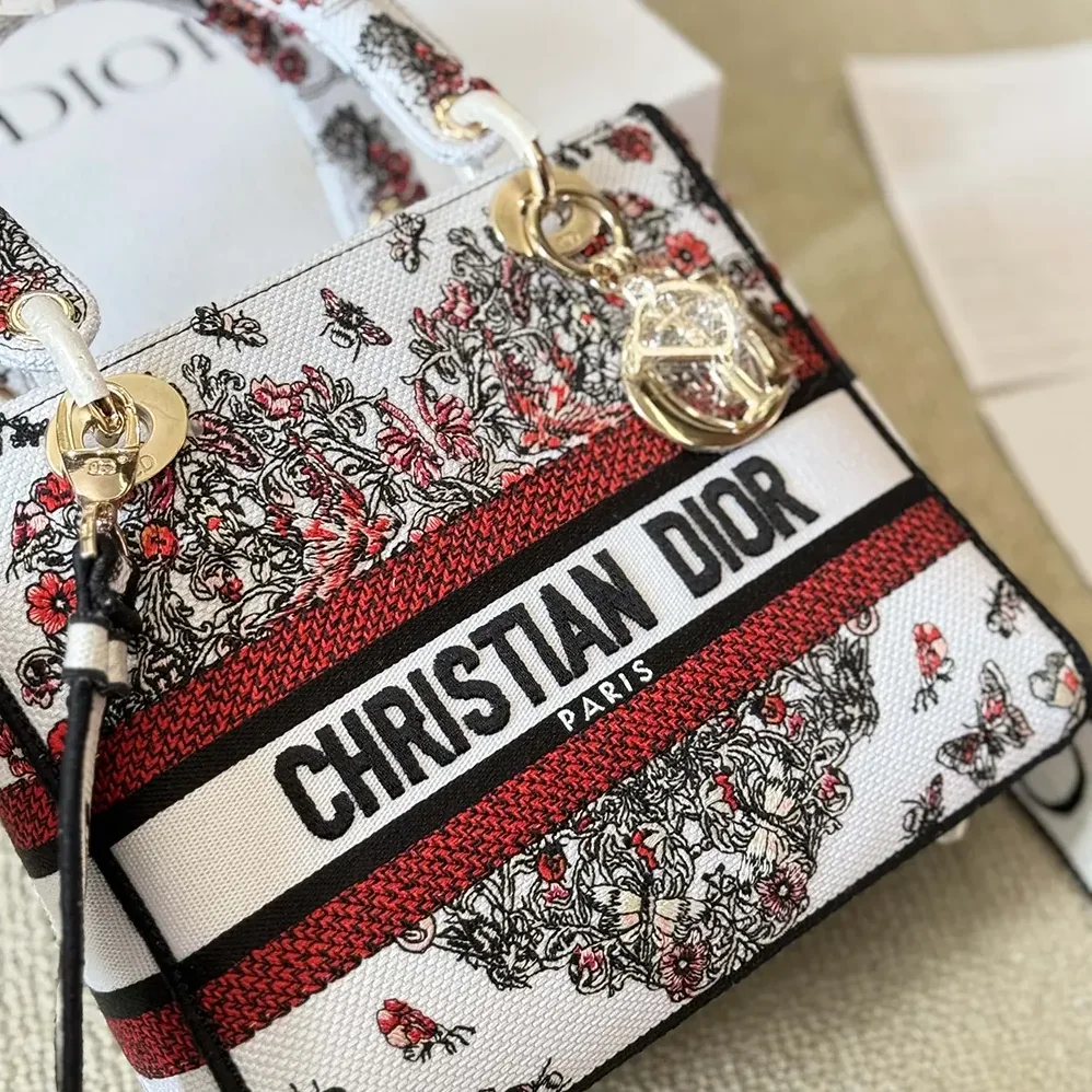 Dior Dioramour Medium Lady D for Women in Lite Bag White Embroidery