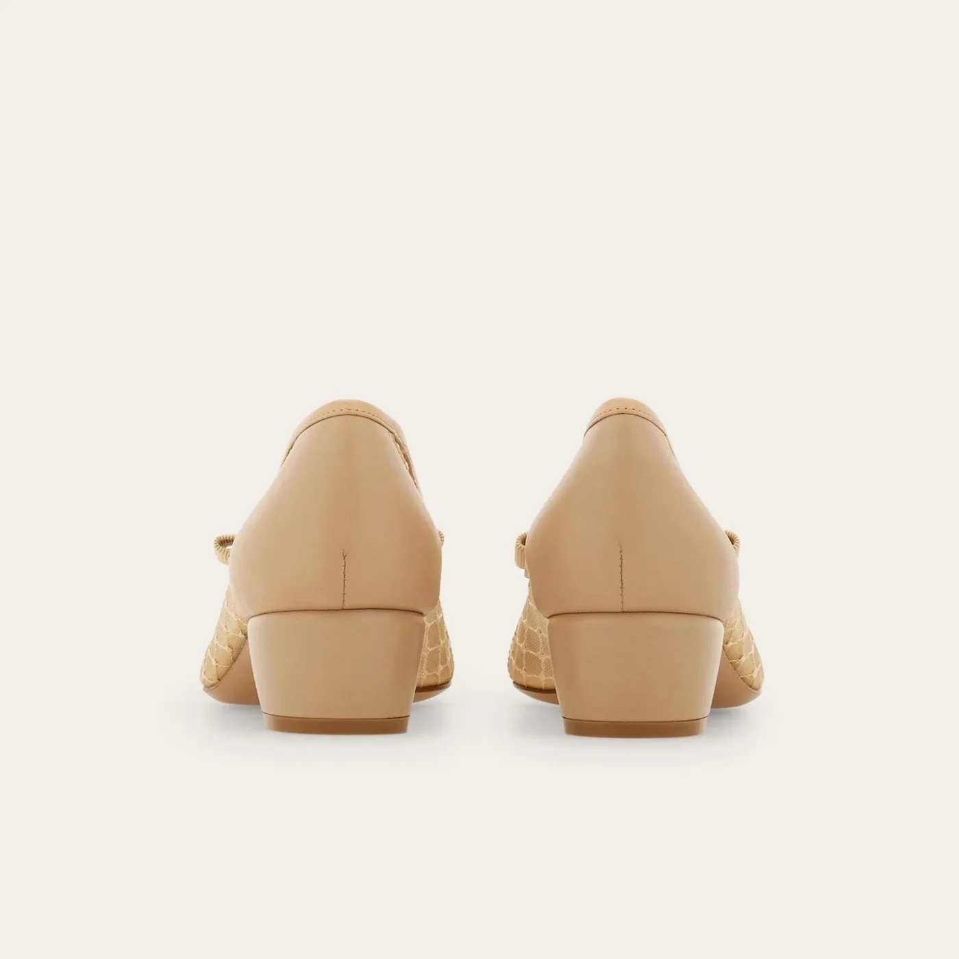 Ferragamo Vara Pump Beige 01J562