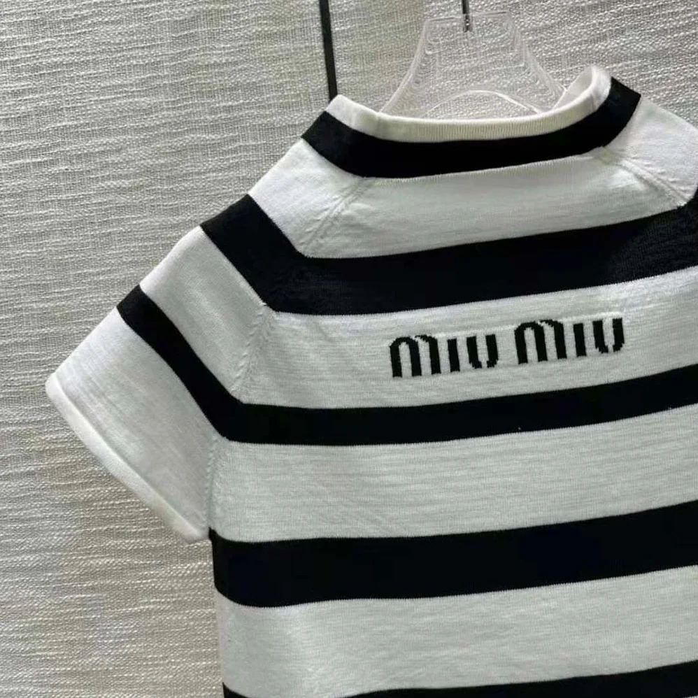 Miu Miu Cashmere and Silk Turtleneck Sweater for Women in White