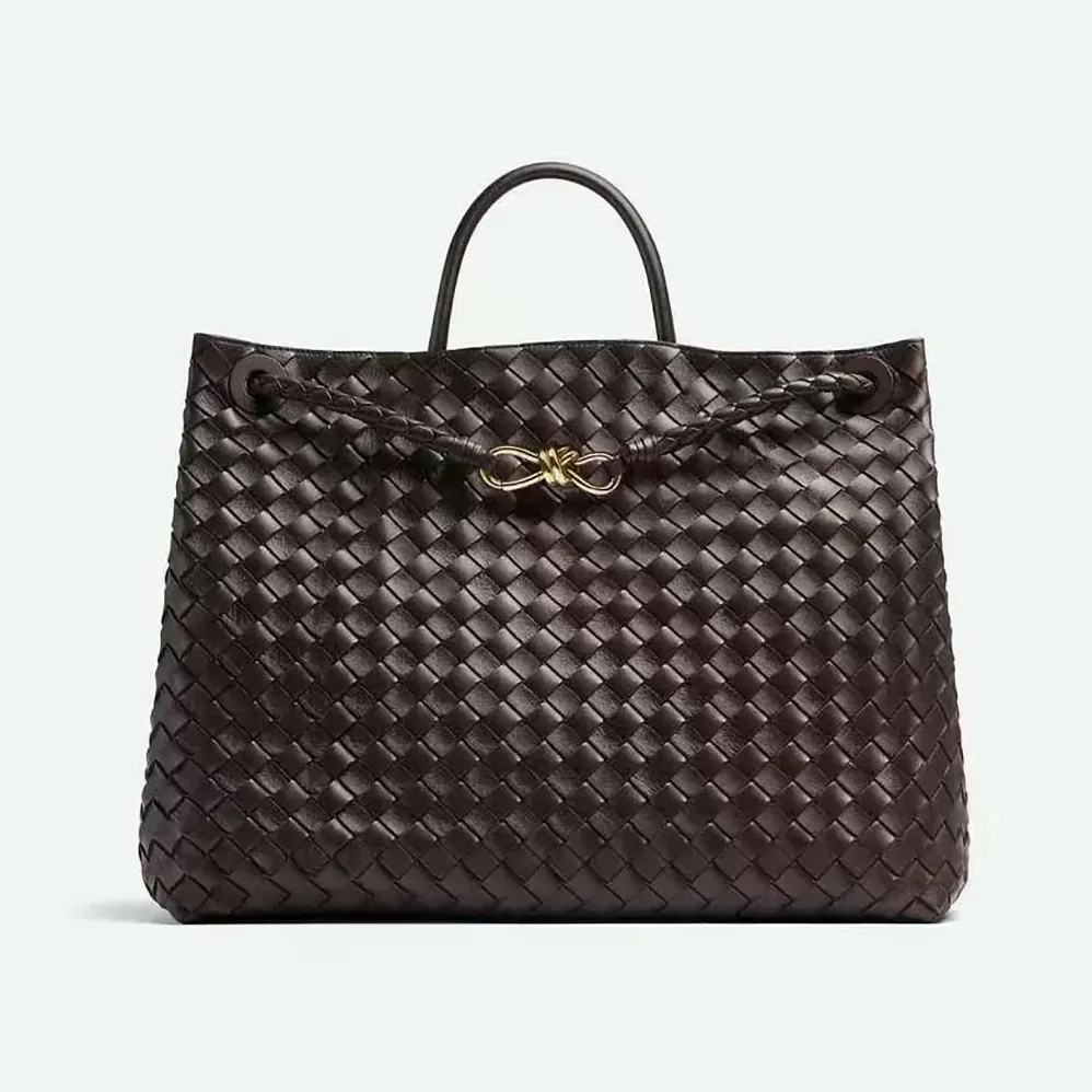 Bottega Veneta Large Andiamo in Lambskin Leather for Women in Chocolate Brown