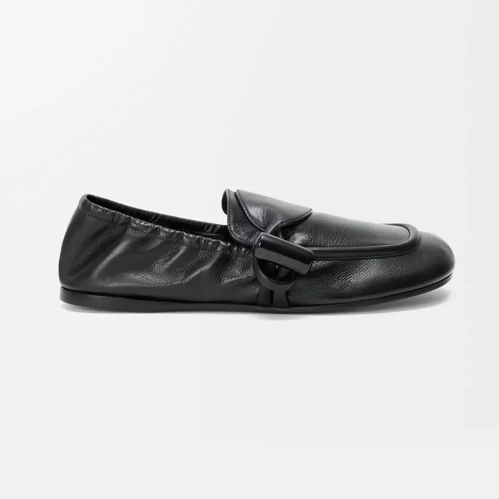 Loewe Toggle Loafer in Shiny Smooth Calfskin for Women in Black