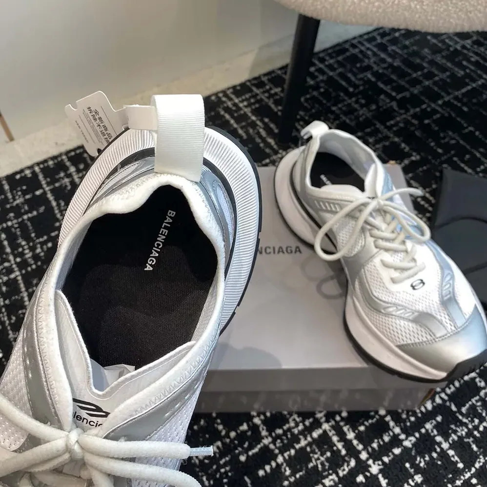 Balenciaga Circuit Sneaker in White and Silver Polyester for Unisex
