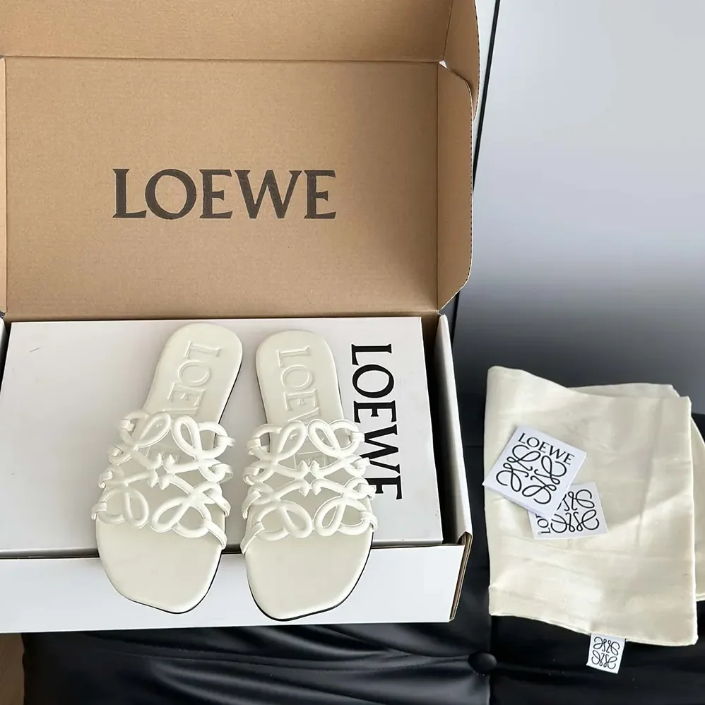 Loewe Petal Anagram Slide in Soft Calfskin for Women in White