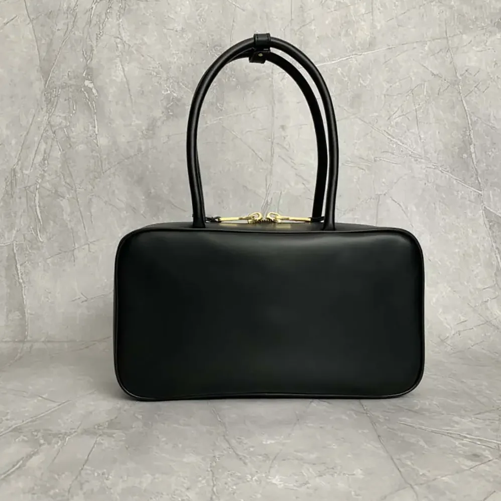 Miu Miu Beau Leather Top-handle Bag for Women in Black Miu Miu Beau Leather Top-handle Bag for Women in Black