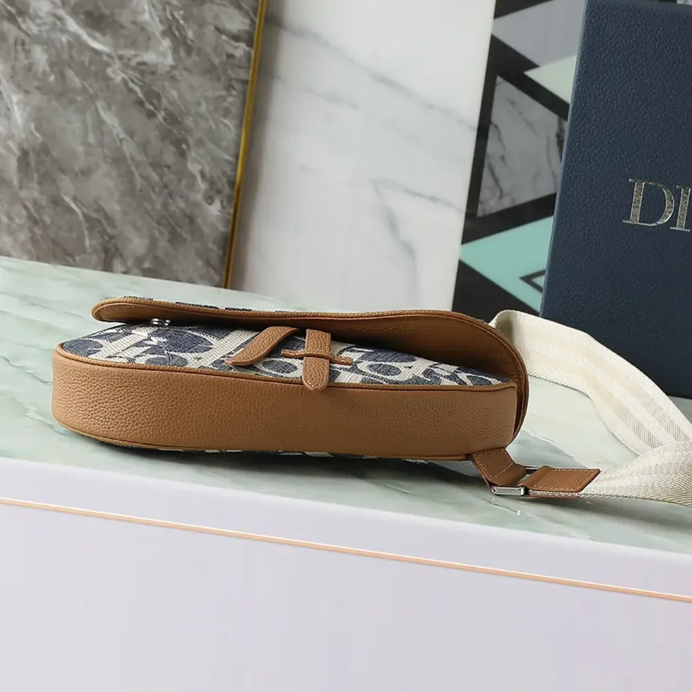 Dior Saddle Bag Blue and Beige Raffia for Men in Effect Dior Oblique Denim
