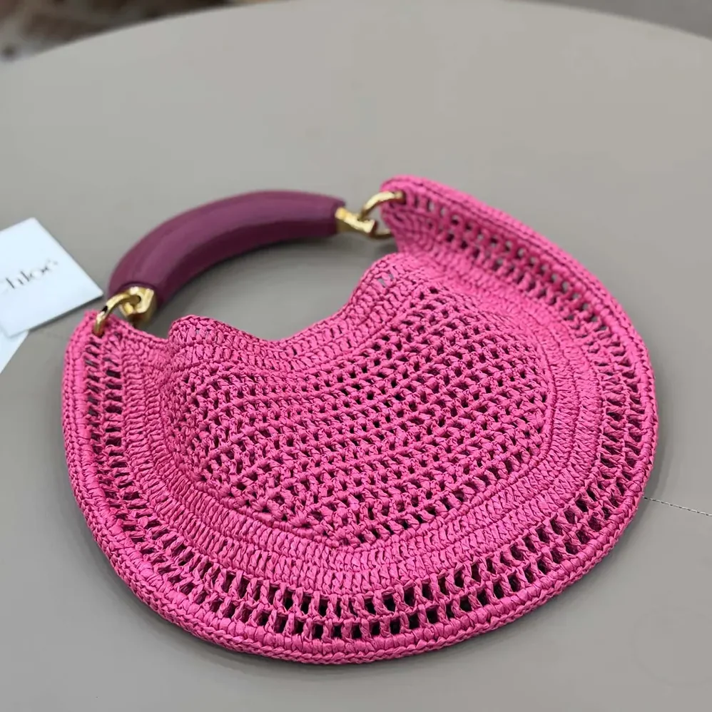 Chloe Summer Banana Hobo Bag In Raffia for Women in Rose