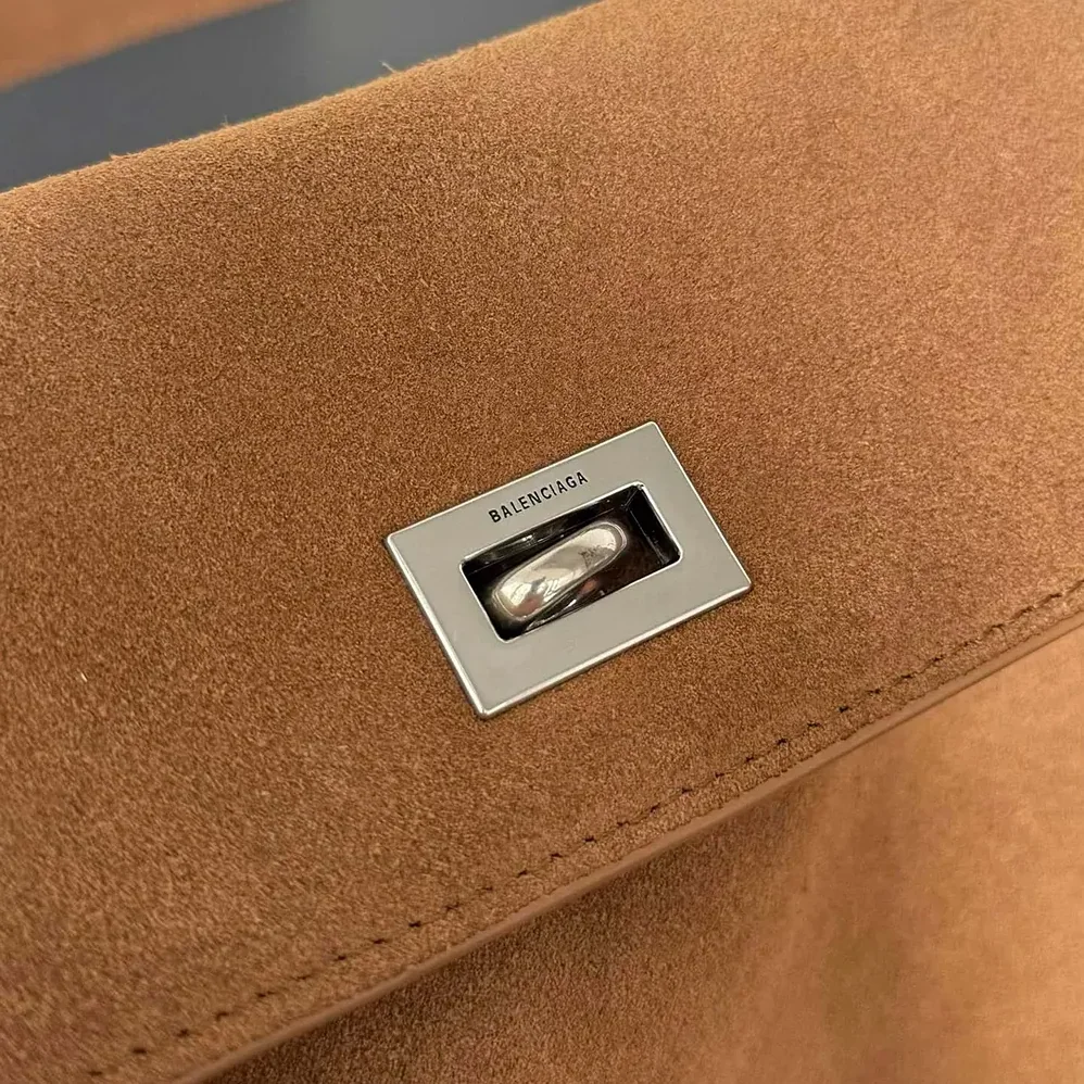 Balenciaga Rodeo Handbag Medium In Camel for Women in Brown Balenciaga Rodeo Handbag Medium In Camel for Women in Brown