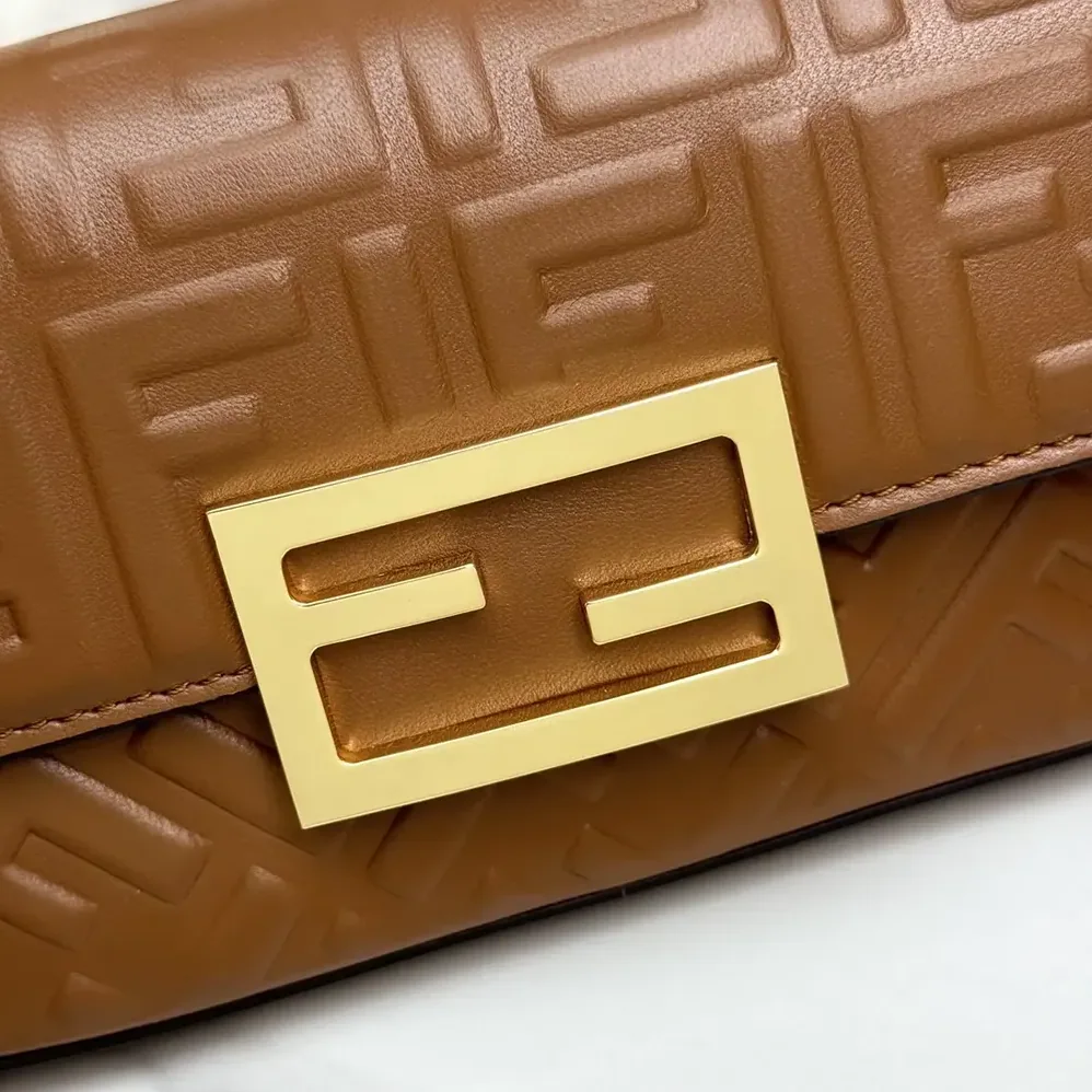 Fendi Baguette Phone Pouch Brown Nappa Leather Pouch for Women Fendi Baguette Phone Pouch Brown Nappa Leather Pouch for Women