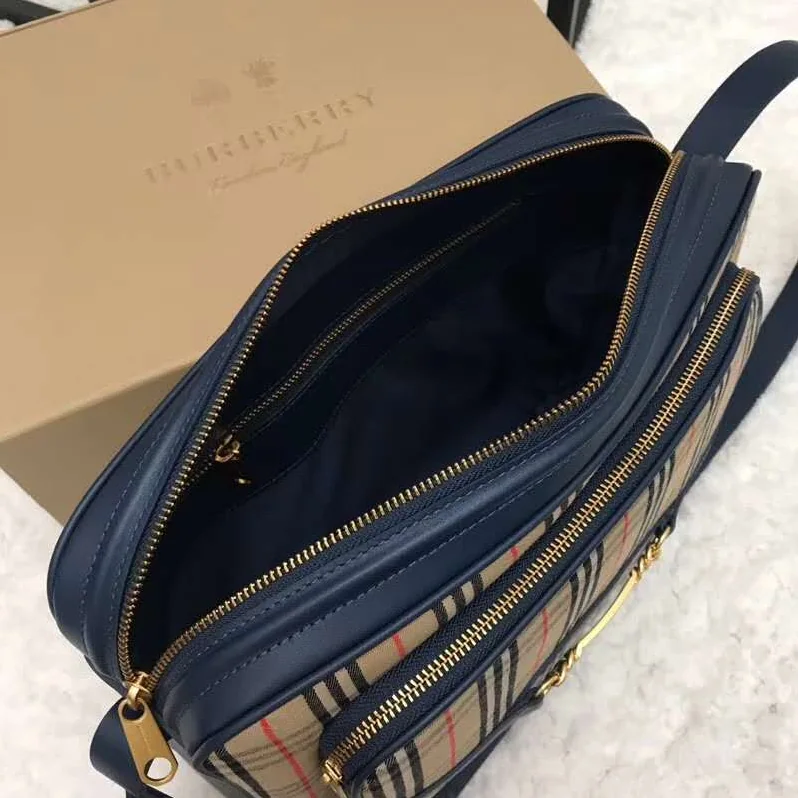 Burberry The Large 1983 Check Link Camera Bag for Unisex in Navy Burberry The Large 1983 Check Link Camera Bag for Unisex in Navy