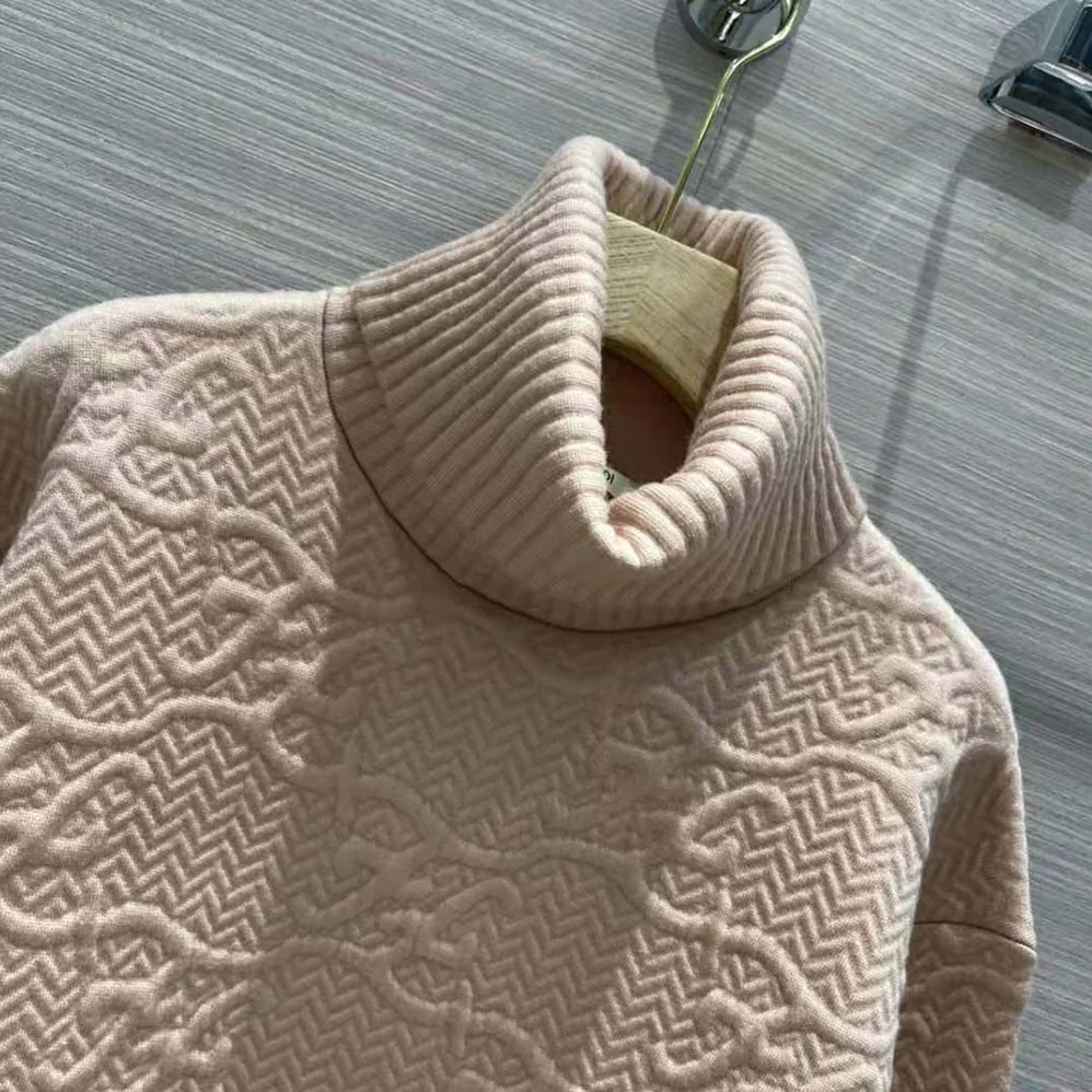 Fendi Sweater Pink Wool and Cashmere Sweater for Women Fendi Sweater Pink Wool and Cashmere Sweater for Women