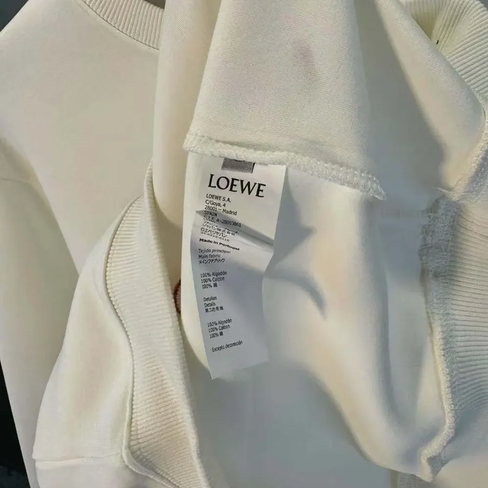 Loewe Anagram Regular Fit Sweatshirt in Cotton for Men in White/Red
