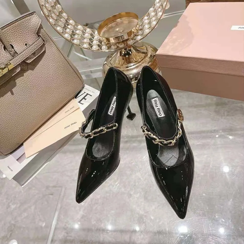 Miu Miu Patent Leather Pumps in 85mm Heel Height for Women in Black Miu Miu Patent Leather Pumps in 85mm Heel Height for Women in Black