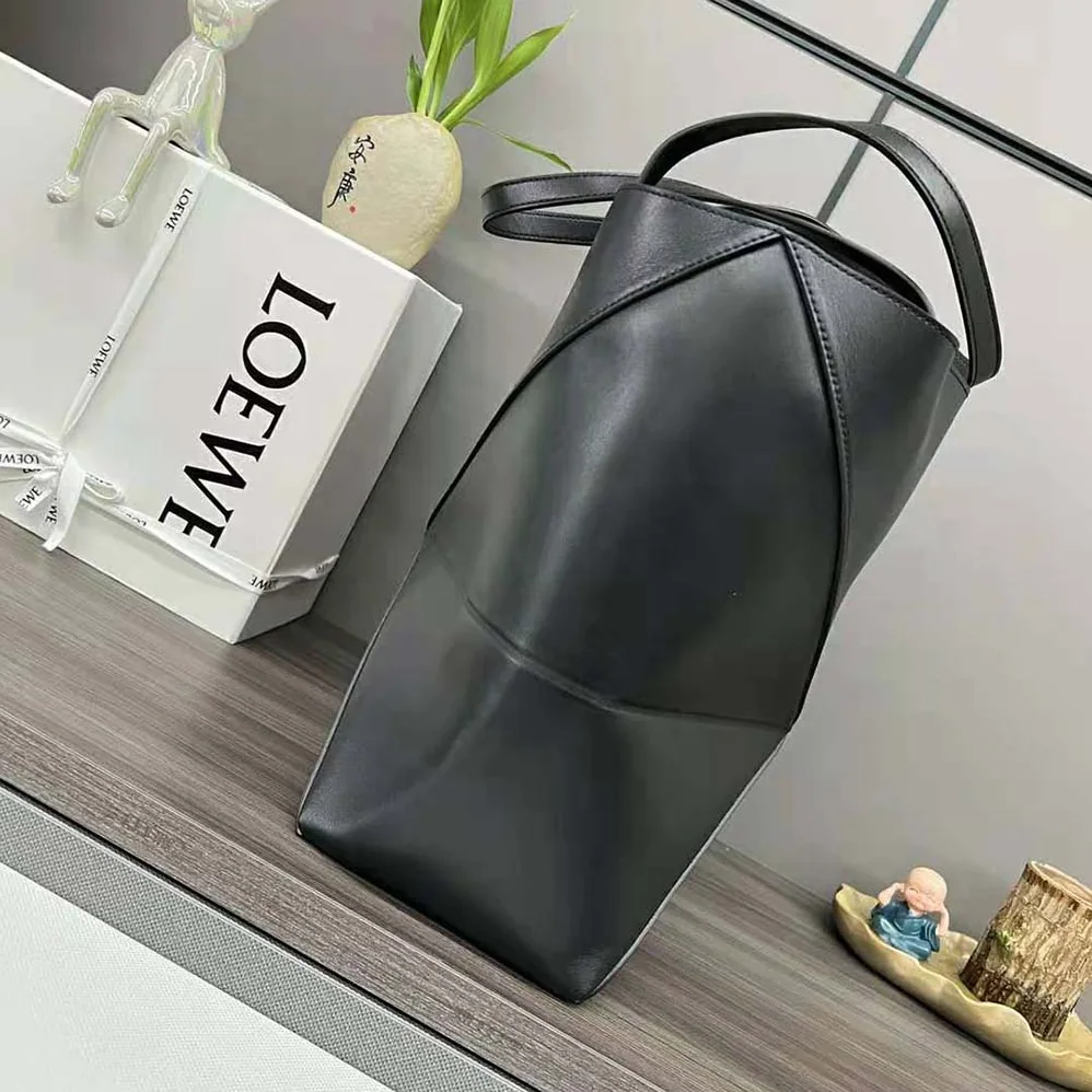 Loewe Puzzle Fold Tote in Shiny Calfskin for Unisex in Black Loewe Puzzle Fold Tote in Shiny Calfskin for Unisex in Black