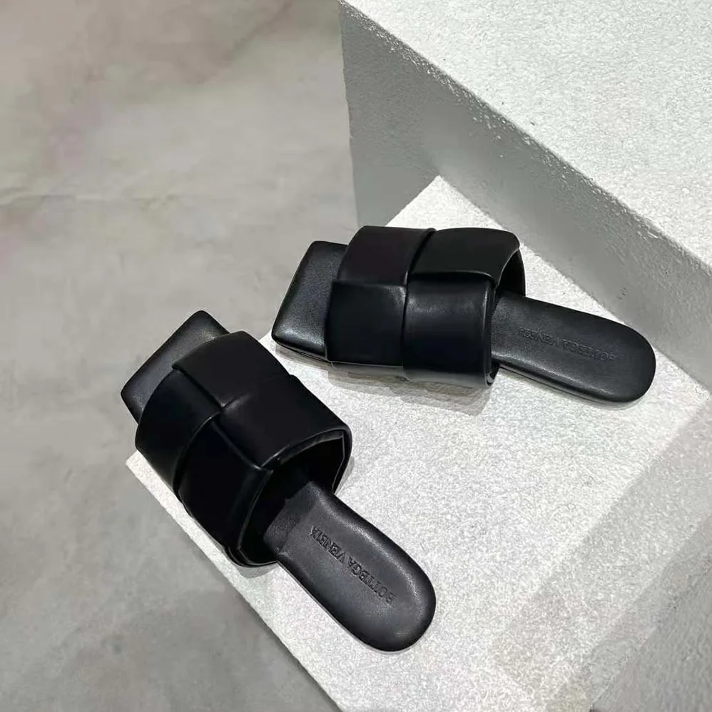Bottega Veneta Patch Flat Mule Padded Intreccio Leather Flat Mules for Women in Black