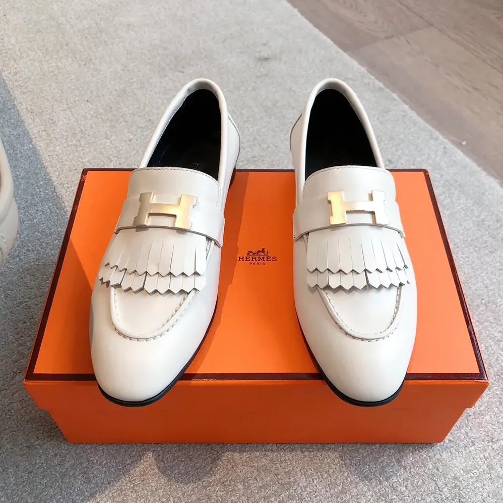 Hermes Royal loafer in Calfskin for Women in White Hermes Royal loafer in Calfskin for Women in White