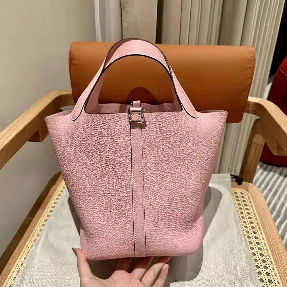 Hermes Picotin Lock 22cm in Clémence leather for Women in Pink Hermes Picotin Lock 22cm in Clémence leather for Women in Pink