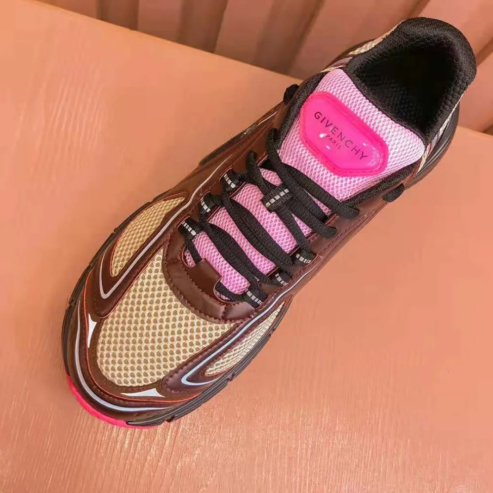 Givenchy TK-MX Runner Sneakers in Mesh for Unisex in Pink Givenchy TK-MX Runner Sneakers in Mesh for Unisex in Pink