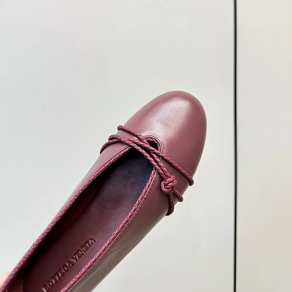 Bottega Veneta Rosa Mary-Jane Ballerina for Women in Deep Mahogany Bottega Veneta Rosa Mary-Jane Ballerina for Women in Deep Mahogany