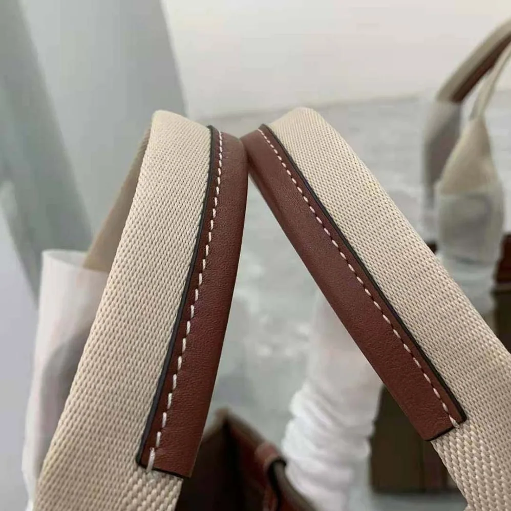 Chloe Medium Woody Tote Bag for Women in Brown