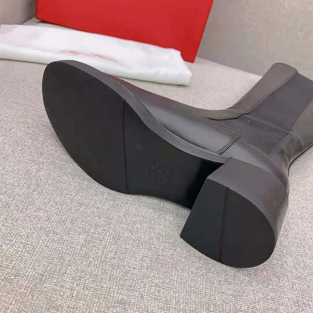 Roger Vivier Viv' Rangers Metal Buckle Chelsea Boots in Leather for Women Roger Vivier Viv' Rangers Metal Buckle Chelsea Boots in Leather for Women