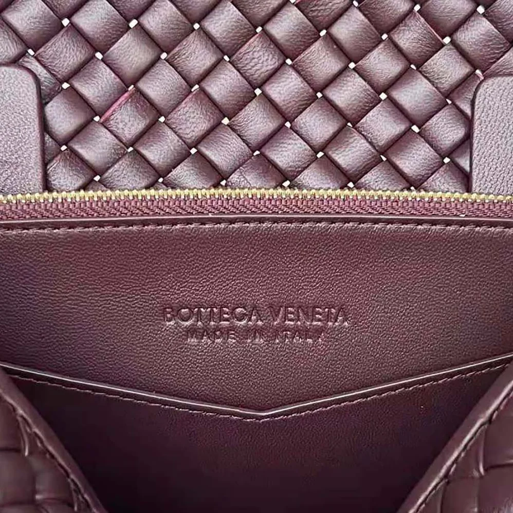 Bottega Veneta Patti Top Handle Bag in Lambskin for Women in Maroon Bottega Veneta Patti Top Handle Bag in Lambskin for Women in Maroon