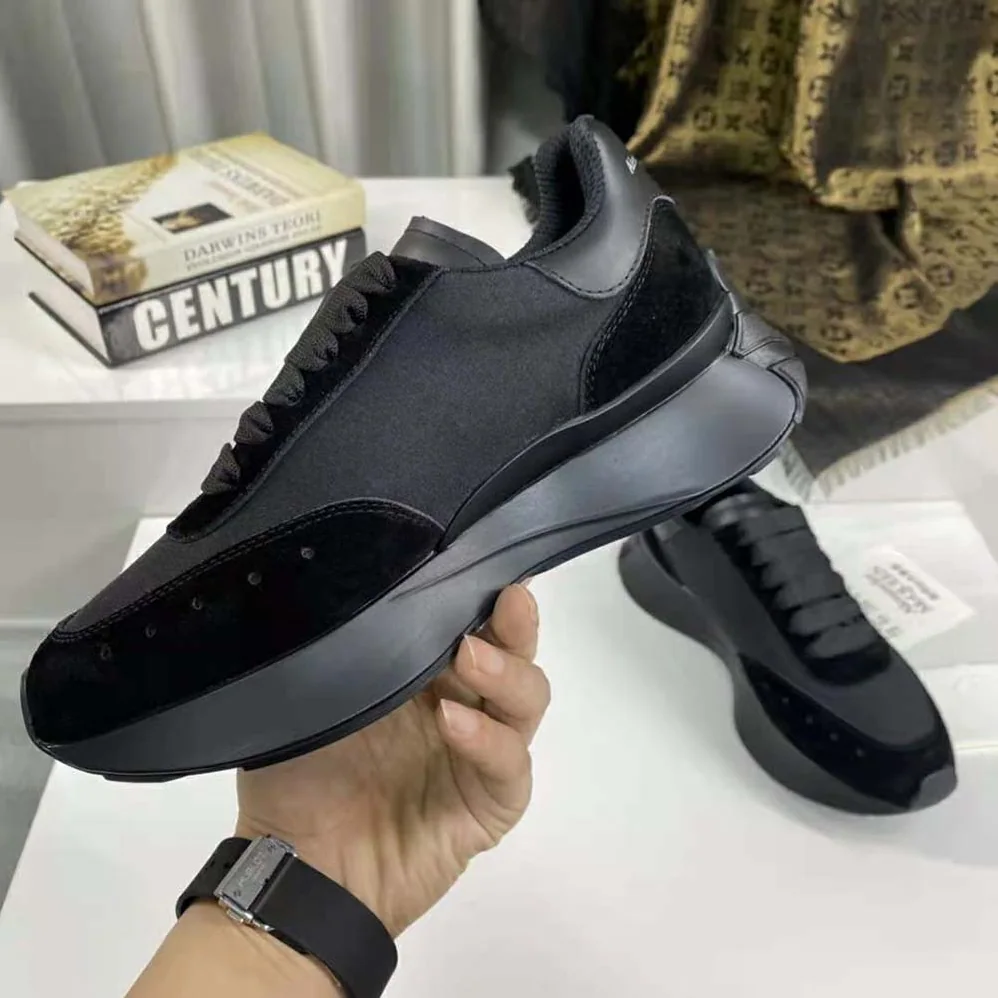 Alexander Mcqueen Sprint Runner in Calf Leather for Unisex in Black