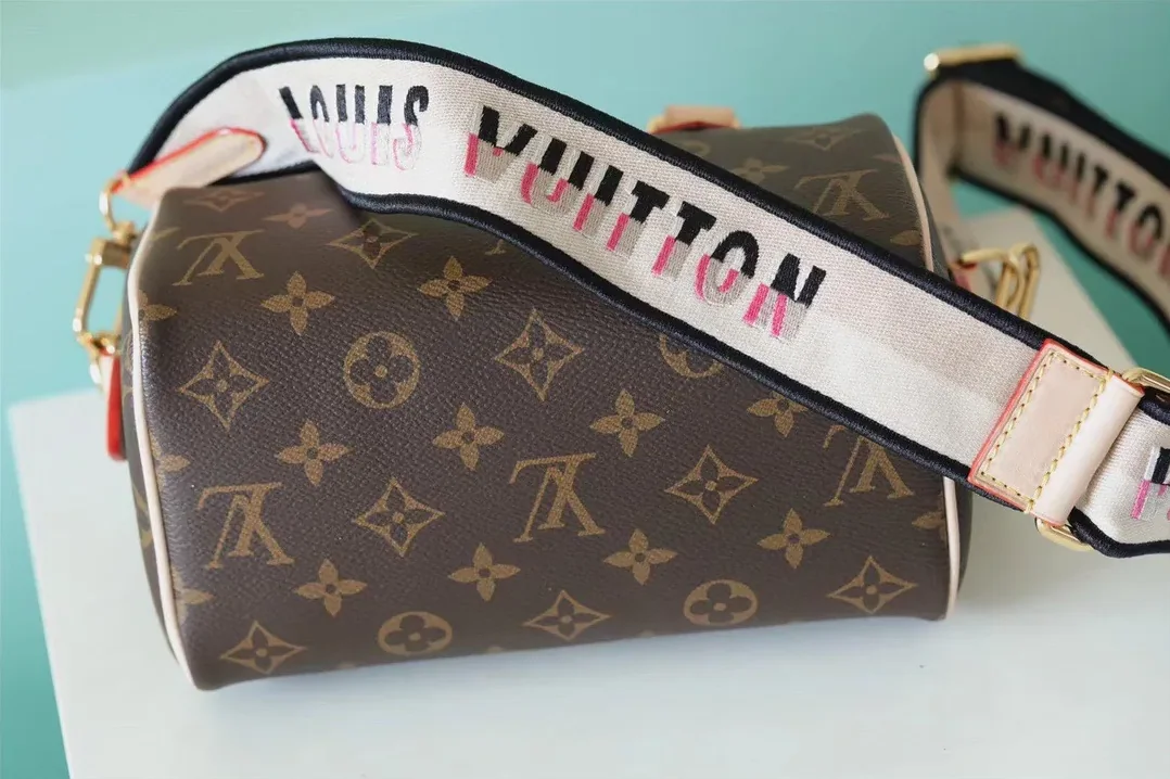 Louis Vuitton Speedy Bandouliere 20 Top Handle Bag / Black Monogram Canvas Gold Hardware